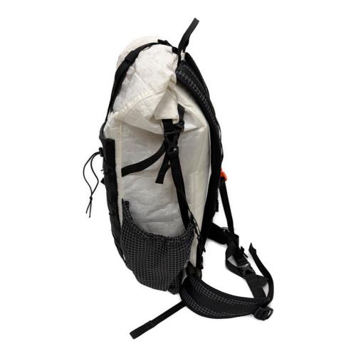 Hyperlite Mountain Gear (ハイパーライトマウンテンギア) バックパック ホワイト エレベート 22