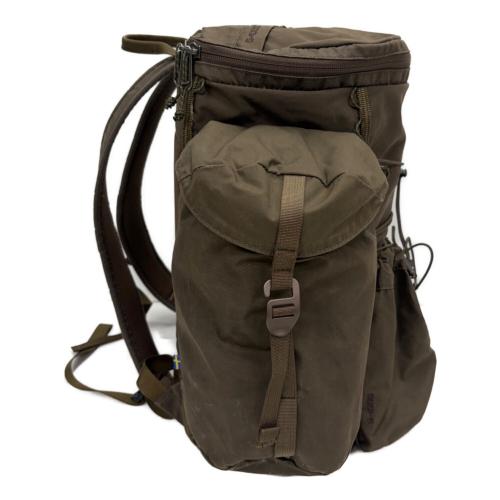 FJALLRAVEN (フェールラーベン) バックパック 20L ブラウン Singi20