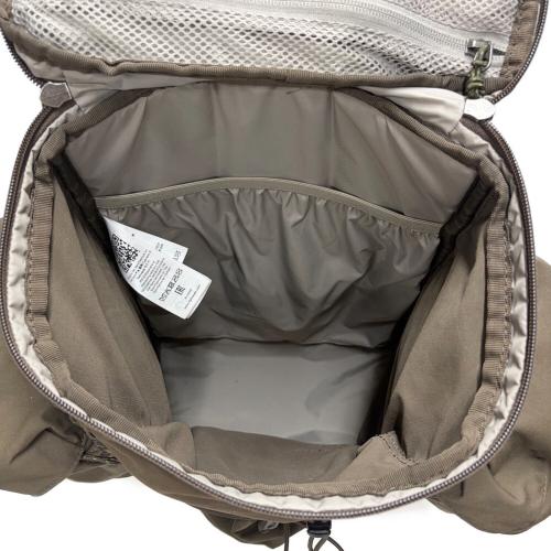 FJALLRAVEN (フェールラーベン) バックパック 20L ブラウン Singi20