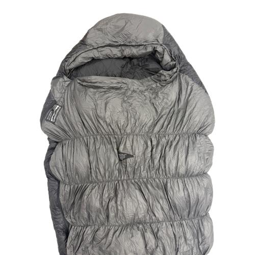 BROOKLYN OUTDOOR COMPANY (ブルックリンアウトドアカンパニー) マミー型シュラフ(ダウン) メッシュ保存袋付 グレー The Catskills Peak+ Sleeping Bag