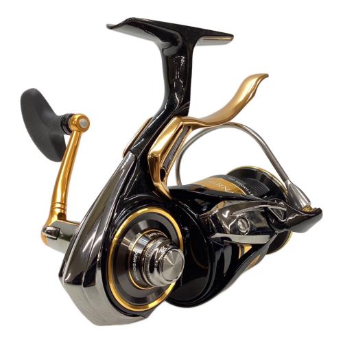 DAIWA (ダイワ) 22トーナメントISO スピニングリール リール 3000XH-LBD ケース付