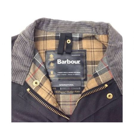 Barbour インターナショナルジャケット ブラック