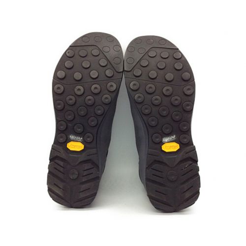 ARCTERYX (アークテリクス) スニーカー グレー ARAKYS 066709-273670
