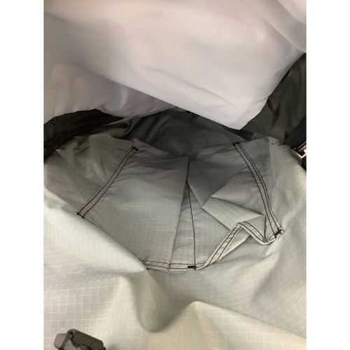 ARC'TERYX (アークテリクス) バックパック グレー 31L フリーライド スキー ツアー、スプリットボード、 スキーアルペンに必要なツールを持ち運ぶためだけに 作られた日帰り用パック 16194 Khamski 31 未使用品