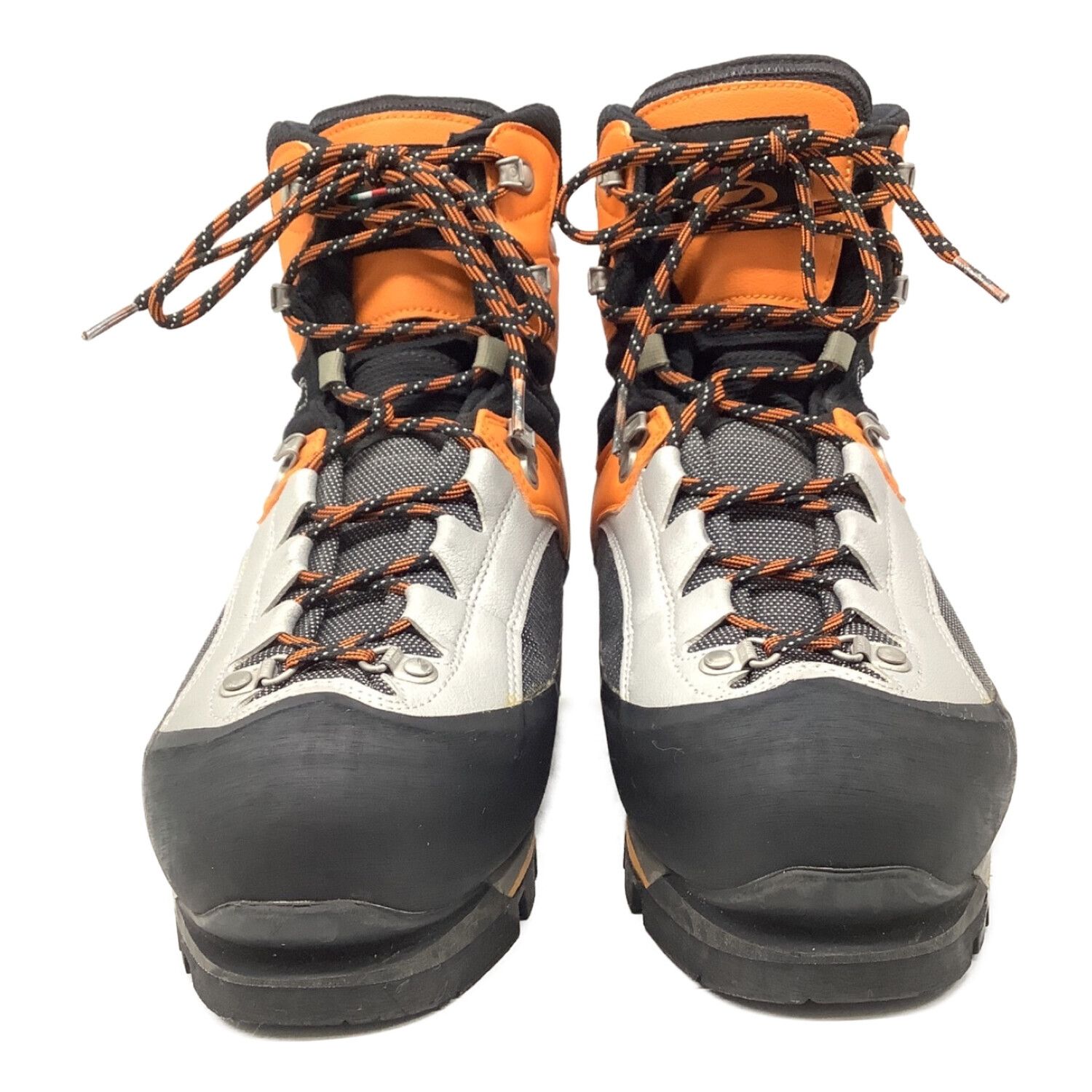 イタリア製スカルパの登山靴 - 登山用品
