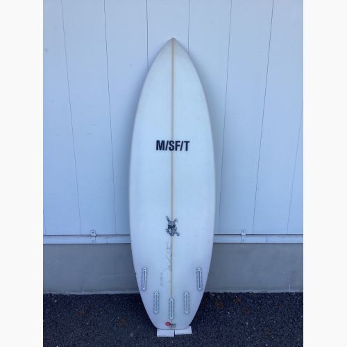 MISFIT ショートボード 5’7×19 5/16×2 2 1/4 フューチャーフィン MAGIC MULE トライフィンタイプ