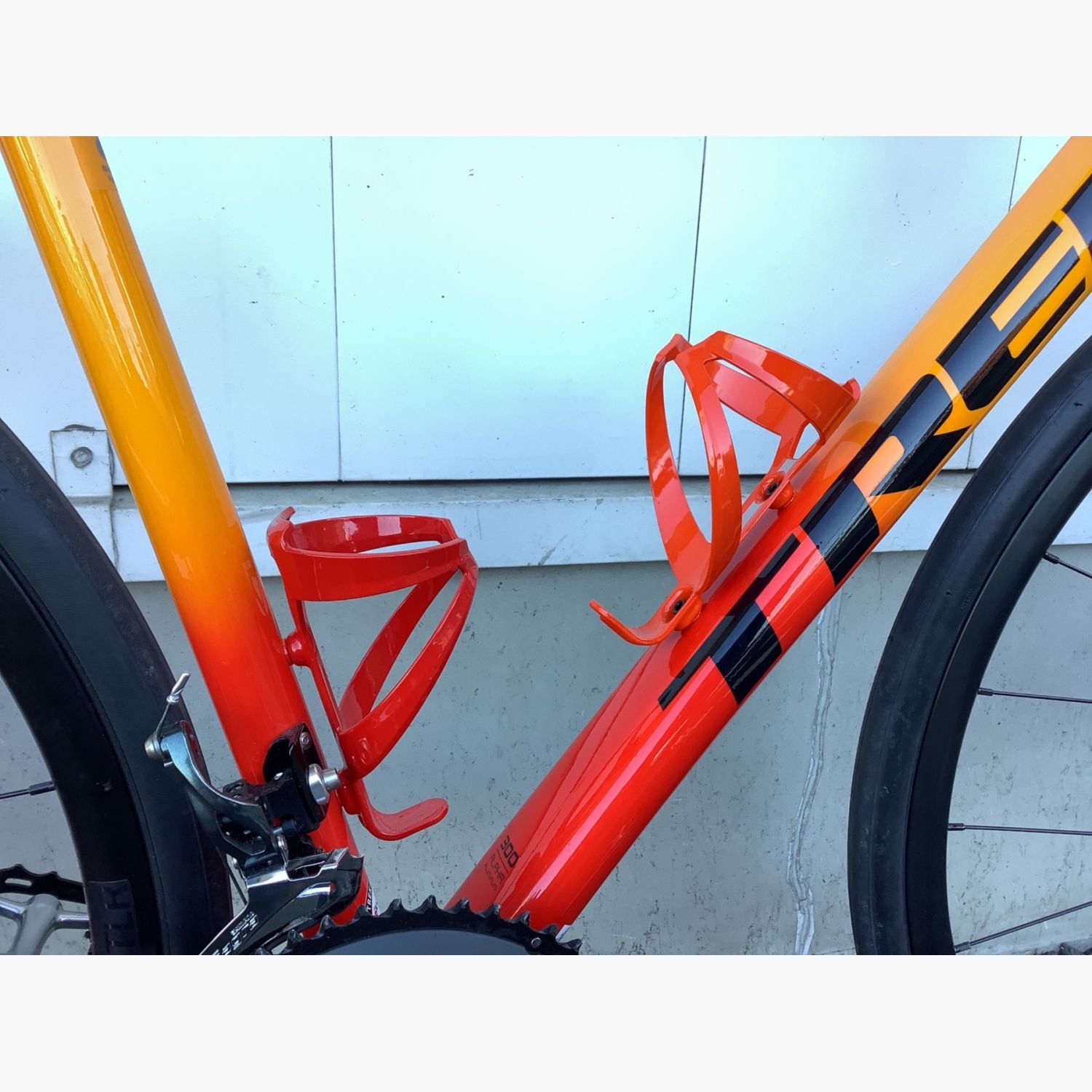 TREK ロードバイク オレンジ×レッド emonda ALR4 2021モデル 