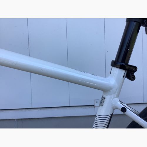 cannondale (キャノンデール) クロスバイク SIZE M ホワイト ボトルケージ付 YD64572 クイック3 適応身長【約170～190cm】 ALTUS