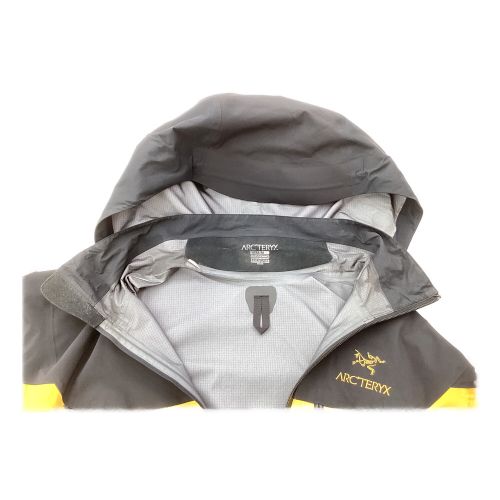 ARC'TERYX (アークテリクス) トレッキングウェア(ジャケット) メンズ SIZE M ブラック×イエロー 40周年 BEAMS GORE-TEX シーアARジャケット 20785