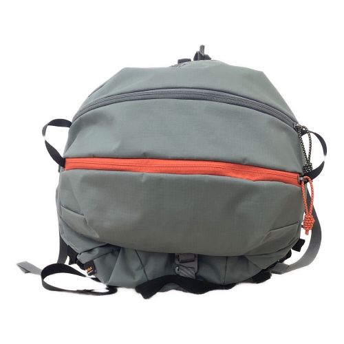 MOUNTAIN HARD WEAR (マウンテンハードウェア) バックパック SIZE S/M ホワイト×グレー ディアティッシマ 背面長41cm-48cm 55L OU7227