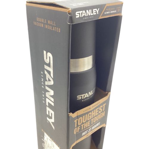 STANLEY (スタンレー) ウォーターボトル 0.75L ブラック マスター真空ボトル