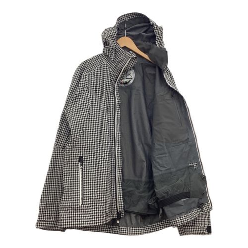 ak BURTON (エーケー バートン) スノーボードウェア(ジャケット) メンズ SIZE M ホワイト×ブラック 千鳥柄 GORE-TEX