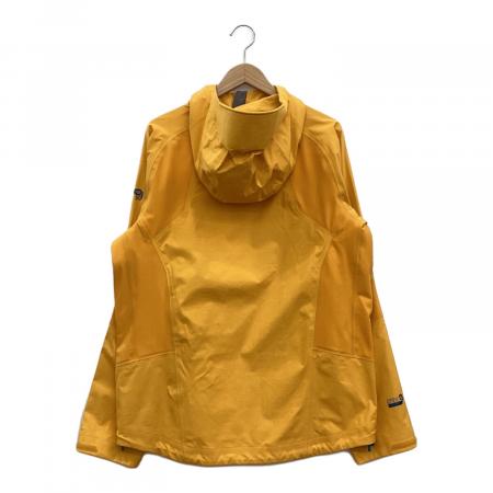 MOUNTAIN HARD WEAR (マウンテンハードウェア) トレッキング