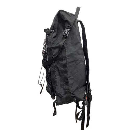 Hyperlite Mountain Gear (ハイパーライトマウンテンギア) バックパック ブラック 30000 サミットパック 背面長約38cm