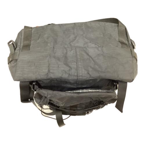 Hyperlite Mountain Gear (ハイパーライトマウンテンギア) バックパック ブラック 30000 サミットパック 背面長約38cm