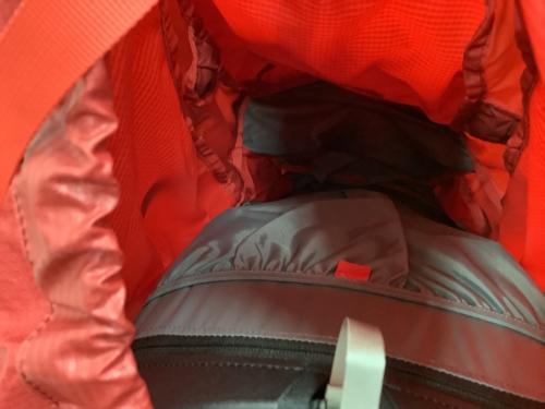 OSPREY (オスプレー) バックパック レッド ATMOS AG50 背面長約52㎝　50L(小屋・テント泊)