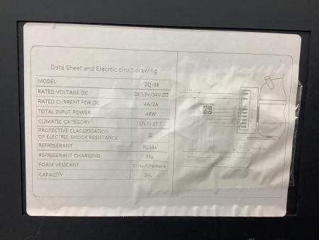 AVEST ポータブル冷蔵庫 ※動作確認済 AV-ZQ36 車載用ポータブル冷凍