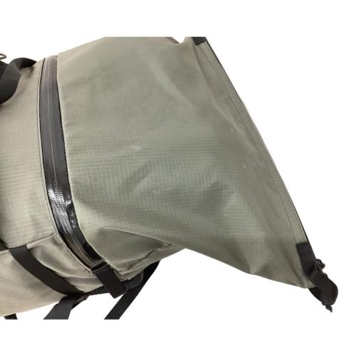 RawLow Mountain works (ロウロウ マウンテンワークス) バックパック グレー Rascal 背面長 約41～45cm 31-40L(山小屋泊)