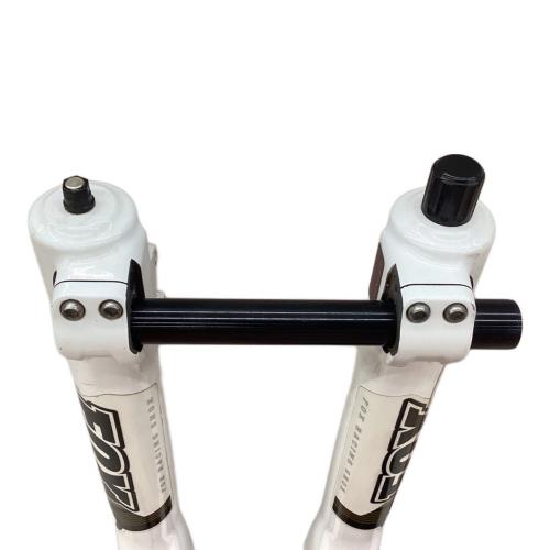 FOX RACING SHOX 自転車用品 ホワイト フロントサスペンションフォーク
