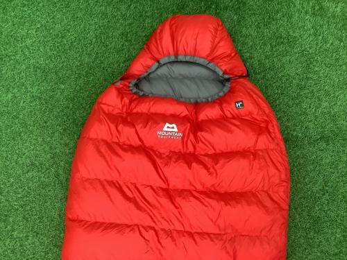 MountainEquipment (マウンテンイクィップメント) マミー型シュラフ(ダウン) レッド 保管用非純正ケース付 EN13537 ヘリウム400 【春～秋用】 185㎝