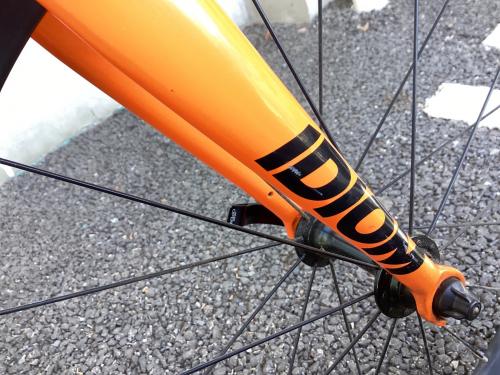 giant (ジャイアント) クロスバイク オレンジ　IDIOM1