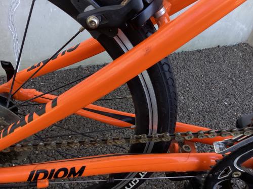 giant (ジャイアント) クロスバイク オレンジ　IDIOM1