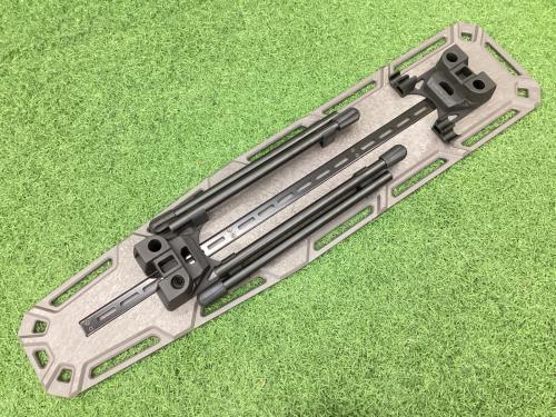 Lockfield Equipment (ロックフィールドイクイップメント) アウトドアテーブル グレー レッグ有 21-SRN-016-LFE GT40