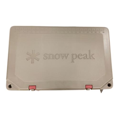 Snow peak (スノーピーク) クーラーボックス 40QT(38L相当) グレー UG-302GY ハードロッククーラー