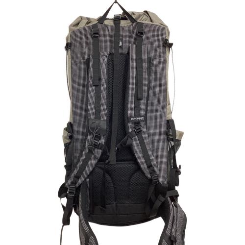 ZERO GRAM (ゼログラム) バックパック　LOST CREEK UL 40(45L) 　カーキ カーキ ZU2BPX2302 背面長 約41～45cm 31-40L(山小屋泊)