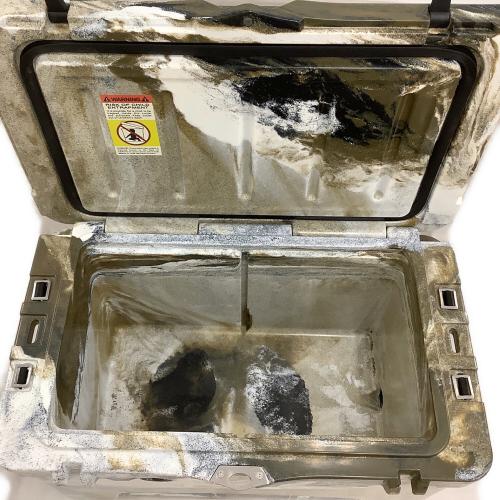 ROTO-MOLDED COOLER 45QT クーラーボックス カーキ