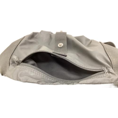 POINT 65 (ポイントシックスティーファイブ) バックパック SIZE 20L ブラック BOBLBEE