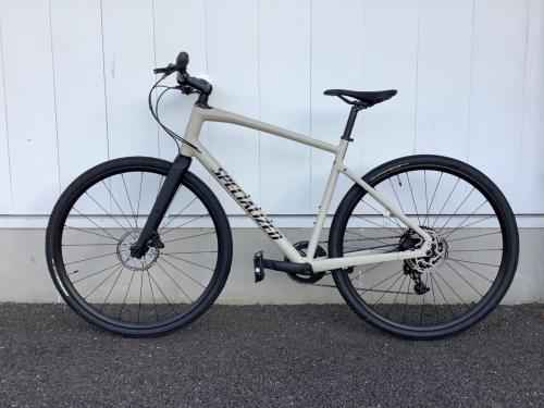 SPECIALIZED (スペシャライズド) クロスバイク sirrus x 4.0 ベージュ　