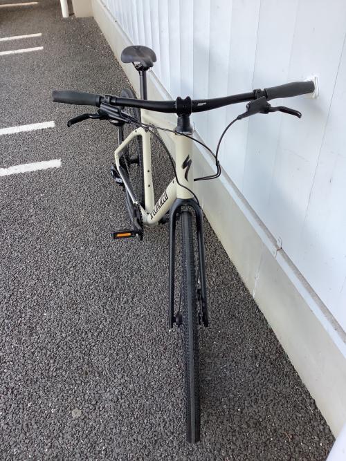 SPECIALIZED (スペシャライズド) クロスバイク sirrus x 4.0 ベージュ　