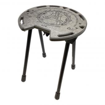 Lockfield Equipment (ロックフィールドイクイップメント) アウトドアテーブル グレー マルチスツール