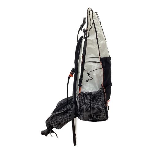 Hyperlite Mountain Gear (ハイパーライトマウンテンギア) バックパック アンバウンド40 ホワイト×ブラック UNBOUND40　サイズM　背面長43.1〜48.2㎝