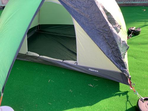 finetrack (ファイントラック) 登山用テント FAG0312 グリーン ヨゴレ有 カミナドーム2