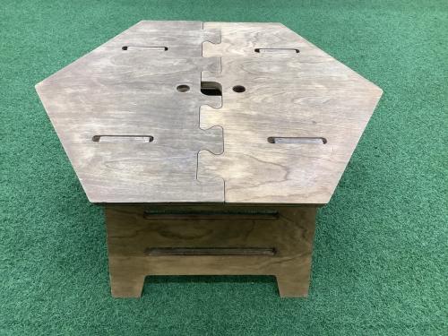 The Arth (ザァ～ッス) アウトドアテーブル ヘキ子