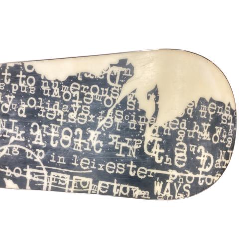 ATOMIC (アトミック) TRIARC スノーボード 153cm ホワイト