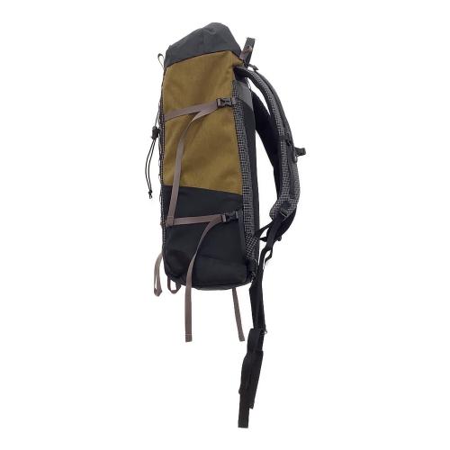 RawLow Mountain works (ロウロウ マウンテンワークス) バックパック アンテロープ ブラック×カーキ Antelope　背面長 約41～45cm