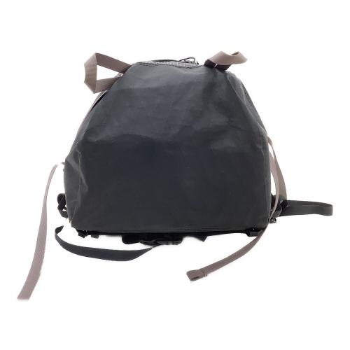 RawLow Mountain works (ロウロウ マウンテンワークス) バックパック アンテロープ ブラック×カーキ Antelope　背面長 約41～45cm