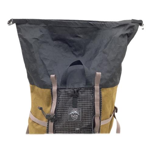 RawLow Mountain works (ロウロウ マウンテンワークス) バックパック アンテロープ ブラック×カーキ Antelope　背面長 約41～45cm