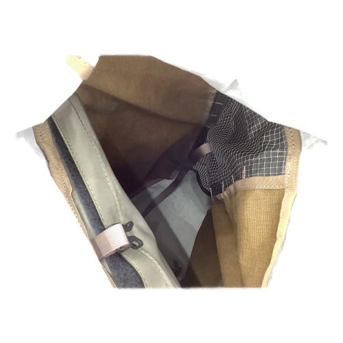 RawLow Mountain works (ロウロウ マウンテンワークス) バックパック アンテロープ ブラック×カーキ Antelope　背面長 約41～45cm