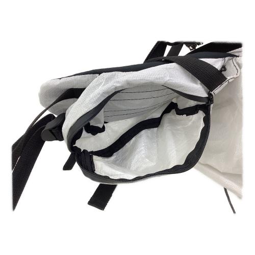 LITEWAY (ライトウェイ) バックパック ブラック×ホワイト ホワイト