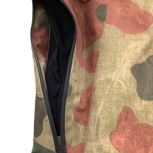 BURTON AK457 (バートン エーケー) スノーボードウェア(ジャケット) カモフラ SIZE S