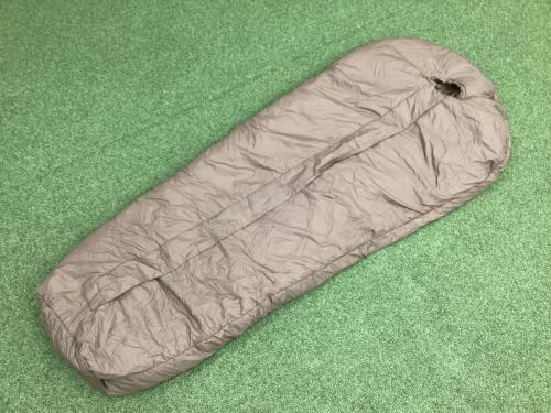 CARINTHIA (カリンシア) マミー型シュラフ(化繊) オリーブ DEFENCE 6　冬用