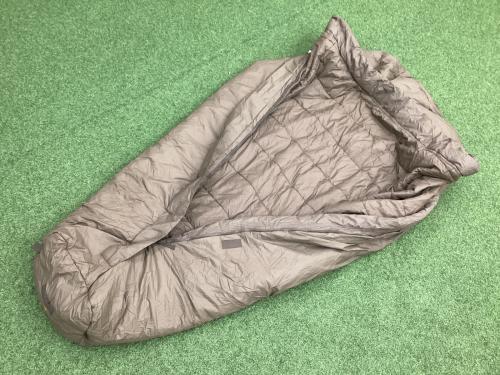 CARINTHIA (カリンシア) マミー型シュラフ(化繊) オリーブ DEFENCE 6　冬用