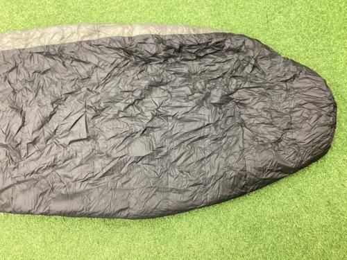 MOUNTAIN HARD WEAR (マウンテンハードウェア) マミー型シュラフ(ダウン) グレー×ブラック ファントム45