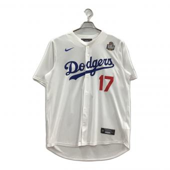 ロサンゼルス・ドジャース ワールドシリーズ2024パッチ【17】大谷翔平 応援グッズ @ ホワイト