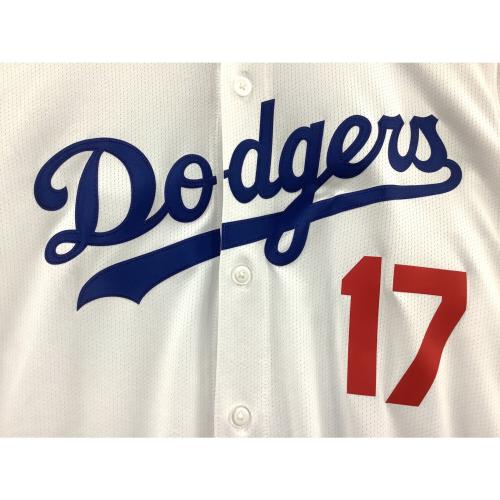 ロサンゼルス・ドジャース ワールドシリーズ2024パッチ【17】大谷翔平 応援グッズ @ ホワイト