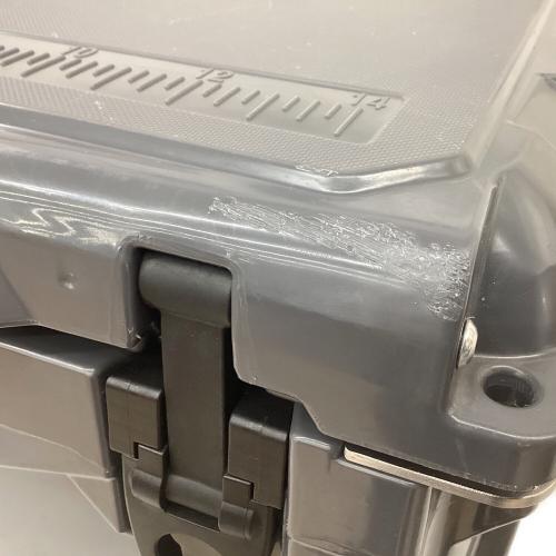 ICELAND COOLER (アイスランドクーラー) ROTO MOLDED COOLER クーラーボックス 20QT グレー